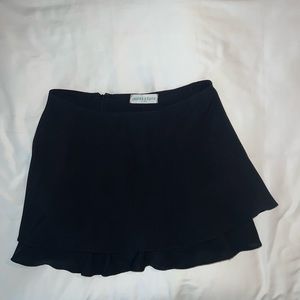 Pants Store black skort